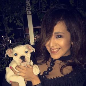 Meet your Posher, Roxy